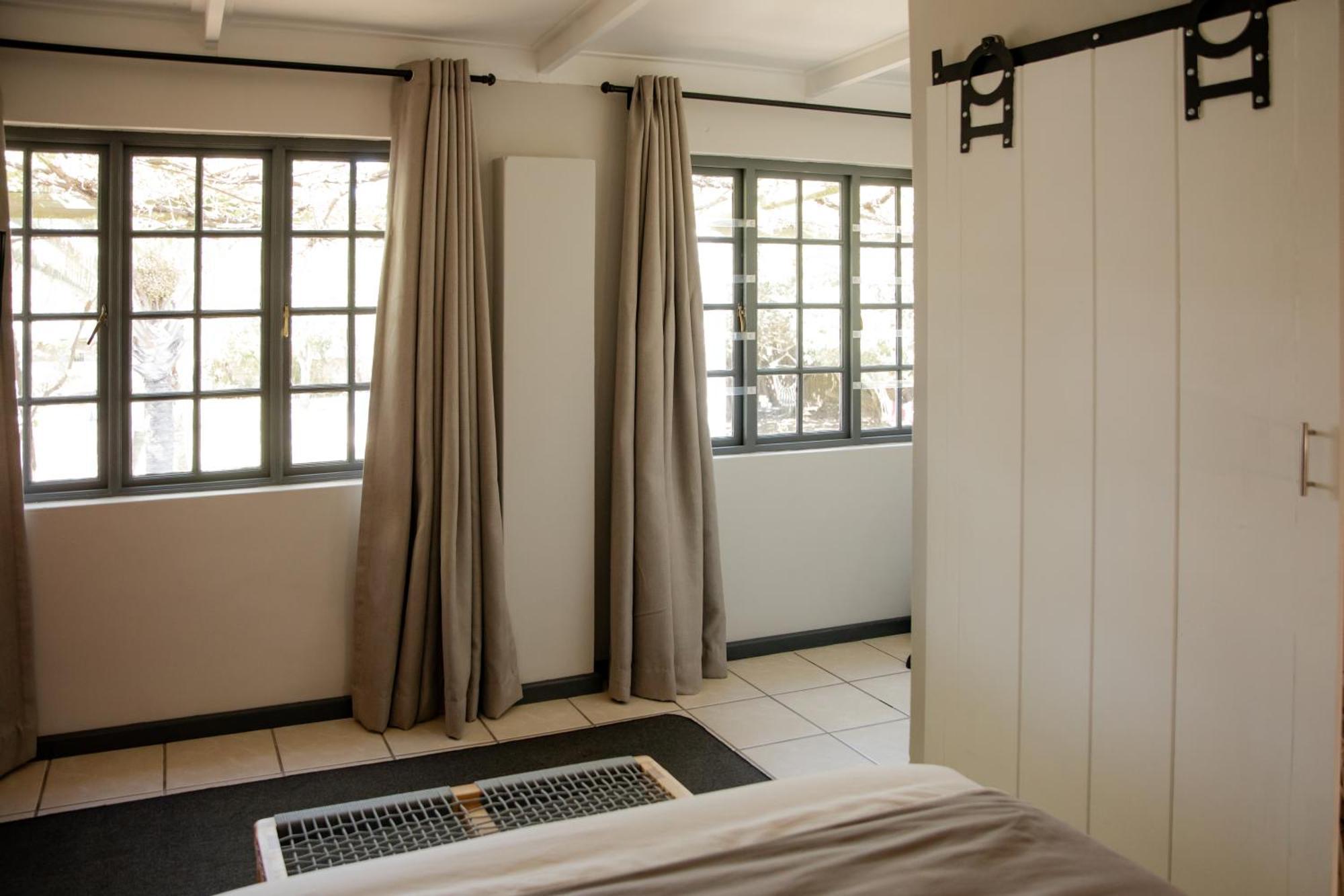 Elianthe Guesthouse Свелендам Номер фото